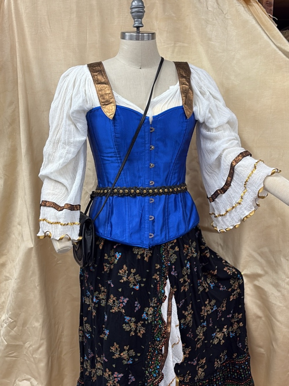 Ren Fest outfit